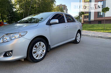 Седан Toyota Corolla 2009 в Тернополе