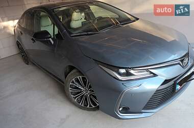 Седан Toyota Corolla 2019 в Ужгороде