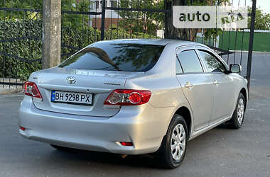 Седан Toyota Corolla 2011 в Одесі