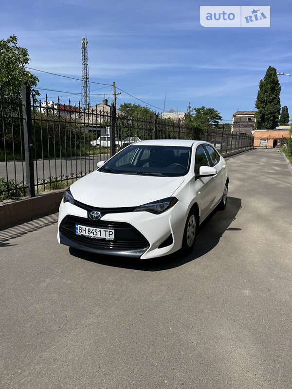 Седан Toyota Corolla 2017 в Одесі
