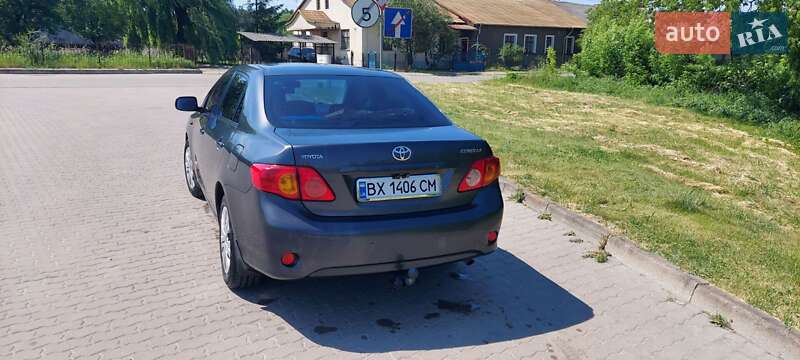 Седан Toyota Corolla 2008 в Бродах