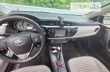 Седан Toyota Corolla 2014 в Киеве