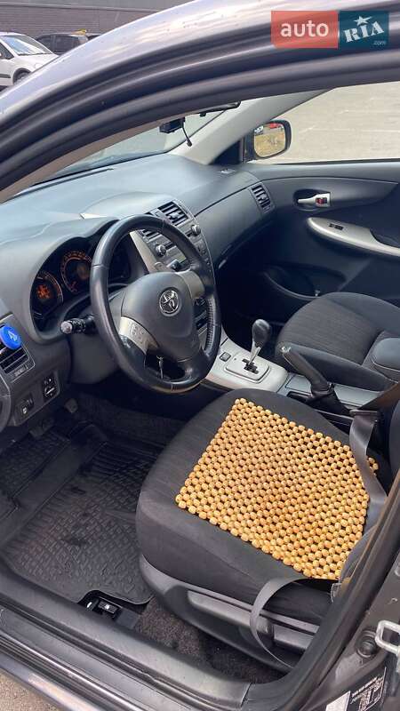 Седан Toyota Corolla 2008 в Киеве