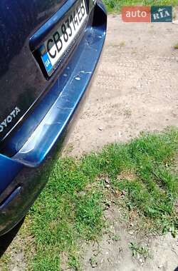 Хэтчбек Toyota Corolla 2005 в 
