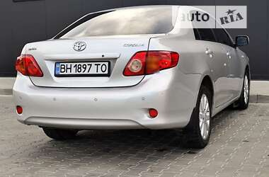 Седан Toyota Corolla 2010 в Одесі