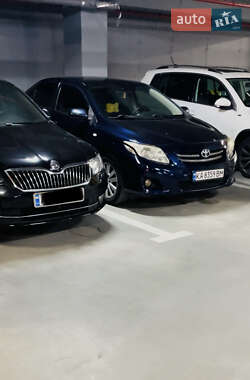 Седан Toyota Corolla 2008 в 