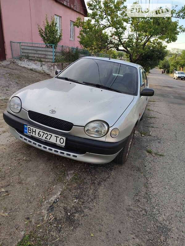 Ліфтбек Toyota Corolla 1997 в Білгороді-Дністровському