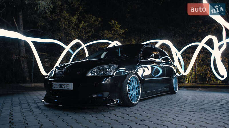 Хетчбек Toyota Corolla 2004 в Чернівцях фото 4 Хетчбек Toyota Corolla 2004 в Чернівцях