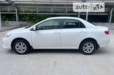 Седан Toyota Corolla 2012 в Києві