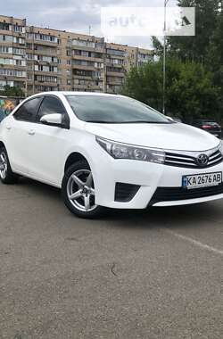 Седан Toyota Corolla 2014 в Киеве