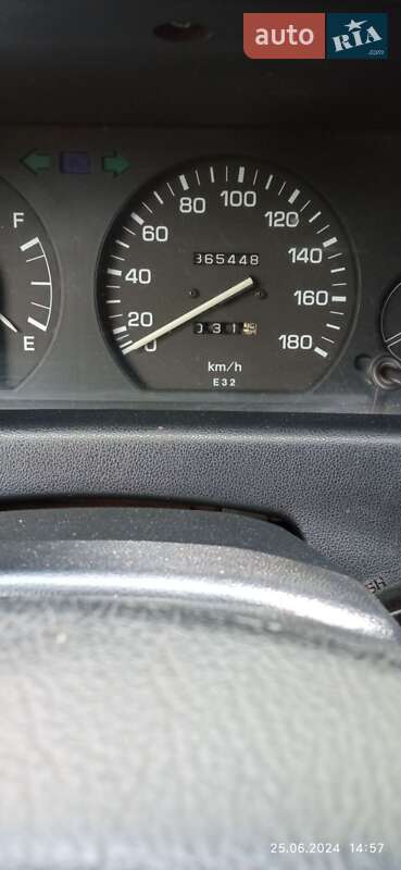 Седан Toyota Corolla 1990 в Дніпрі