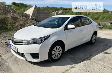 Седан Toyota Corolla 2013 в Виннице