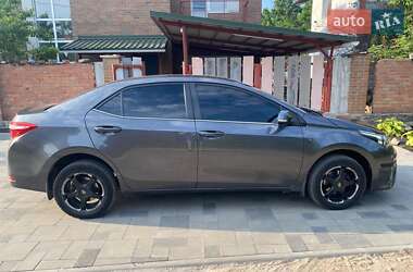 Седан Toyota Corolla 2014 в 
