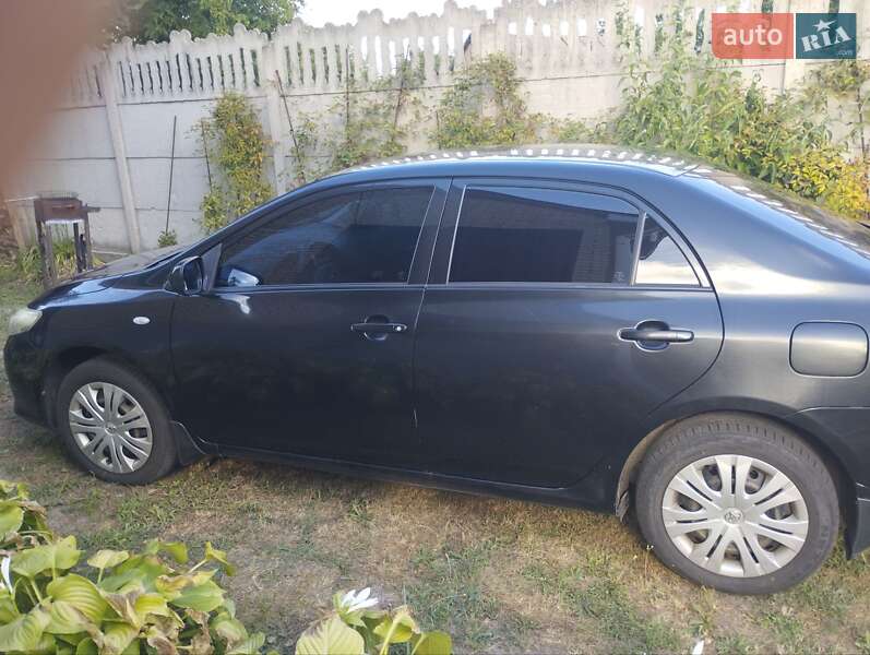 Седан Toyota Corolla 2008 в Остер