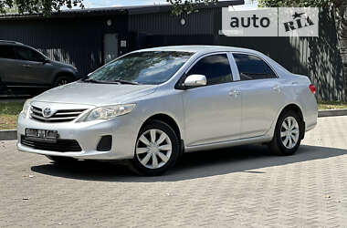 Седан Toyota Corolla 2012 в Днепре