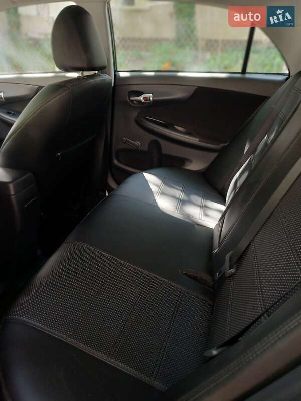 Седан Toyota Corolla 2010 в Одессе