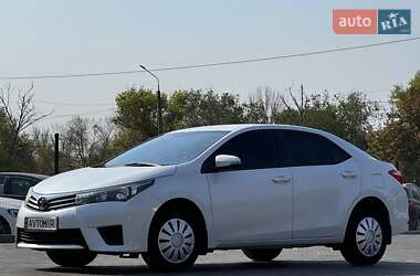 Седан Toyota Corolla 2014 в Запоріжжі