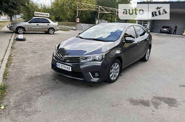 Седан Toyota Corolla 2016 в Харкові