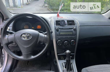 Седан Toyota Corolla 2008 в Харкові