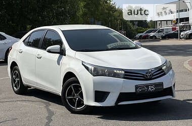 Седан Toyota Corolla 2014 в Киеве