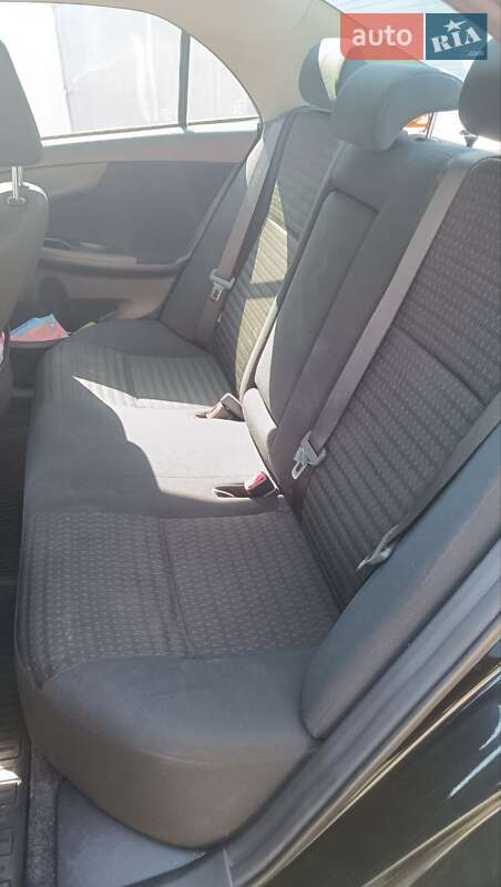 Седан Toyota Corolla 2010 в Одесі