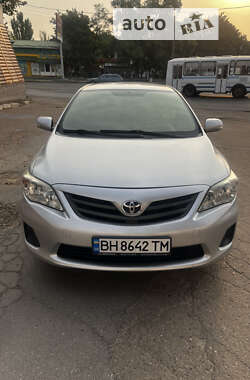 Седан Toyota Corolla 2011 в Первомайске