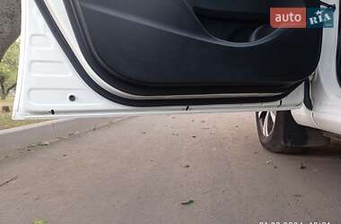 Седан Toyota Corolla 2010 в 