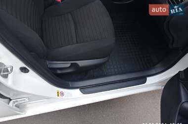 Седан Toyota Corolla 2010 в 