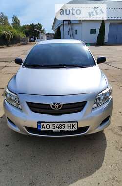 Седан Toyota Corolla 2009 в Мукачево