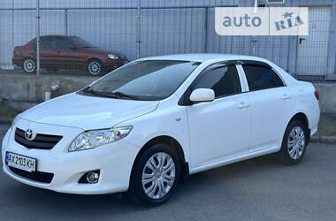 Седан Toyota Corolla 2009 в Днепре