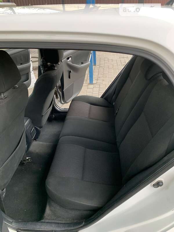 Хэтчбек Toyota Corolla 2006 в Первомайске