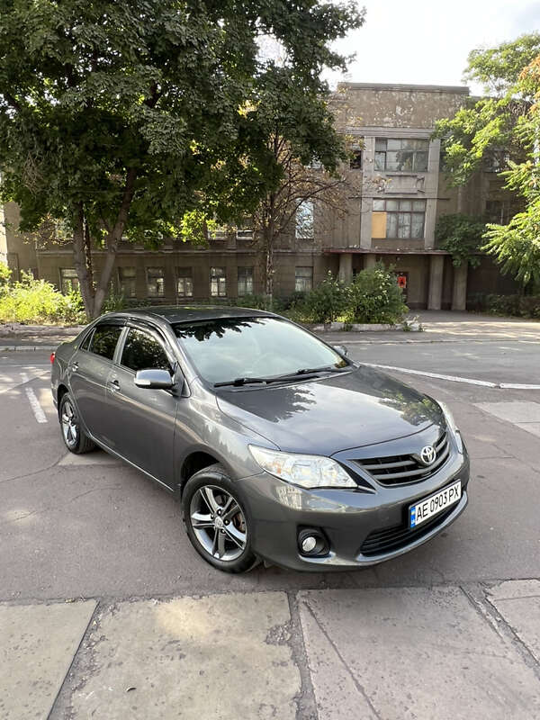 Седан Toyota Corolla 2010 в 