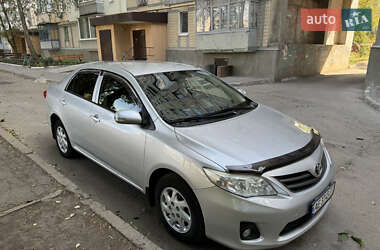 Седан Toyota Corolla 2010 в Желтых Водах