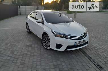 Седан Toyota Corolla 2014 в Роздільній