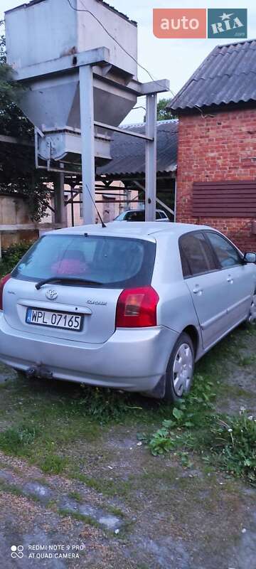 Хэтчбек Toyota Corolla 2002 в Миргороде