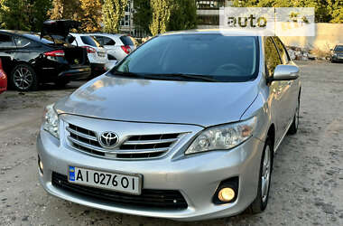 Седан Toyota Corolla 2012 в Києві