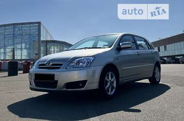 Хэтчбек Toyota Corolla 2006 в Киеве