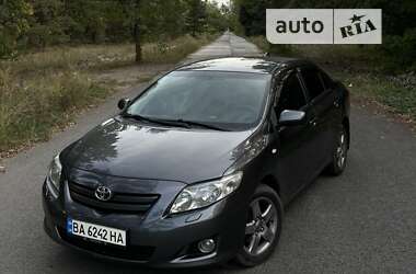 Седан Toyota Corolla 2007 в Світловодську