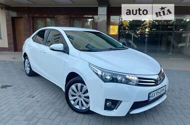 Седан Toyota Corolla 2013 в Харькове