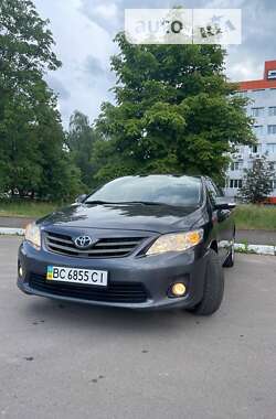 Седан Toyota Corolla 2010 в Дрогобичі