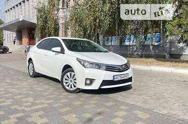 Седан Toyota Corolla 2013 в Харкові