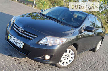 Седан Toyota Corolla 2008 в Дніпрі