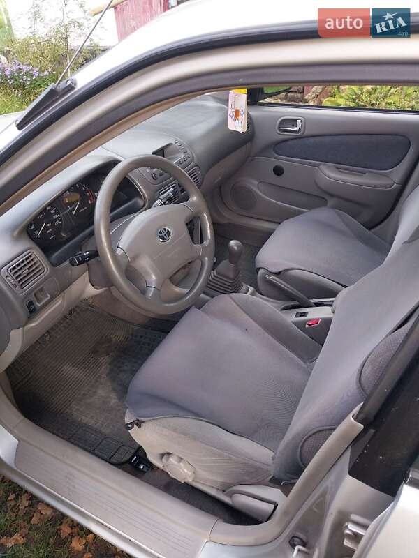 Toyota Corolla 2001