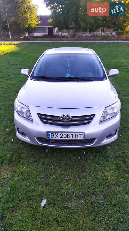 Седан Toyota Corolla 2008 в Теофіполі