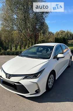 Седан Toyota Corolla 2019 в Умани