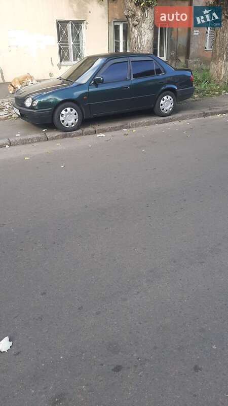 Седан Toyota Corolla 1997 в Одессе