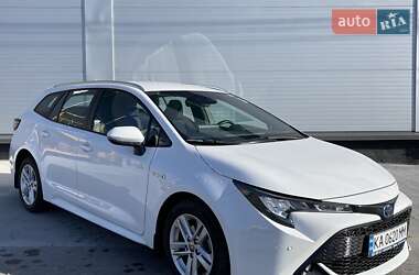 Универсал Toyota Corolla 2021 в Киеве