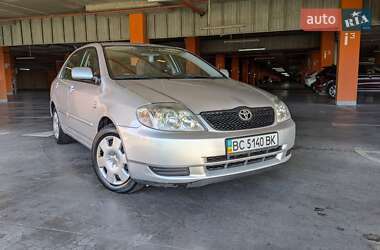 Седан Toyota Corolla 2003 в Львове