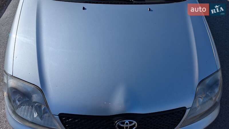 Седан Toyota Corolla 2003 в Львове