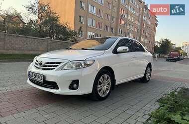 Седан Toyota Corolla 2012 в Івано-Франківську